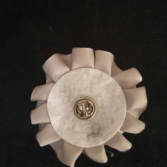 MEN'S POCKET SQUARE AND LAPEL PIN FLOWER #17. - Picture 5 of 5